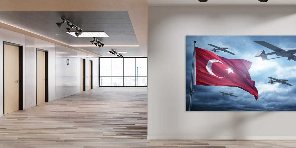 Türk Bayrağı ve İHA Filosu Dekoratif Baskı 11306