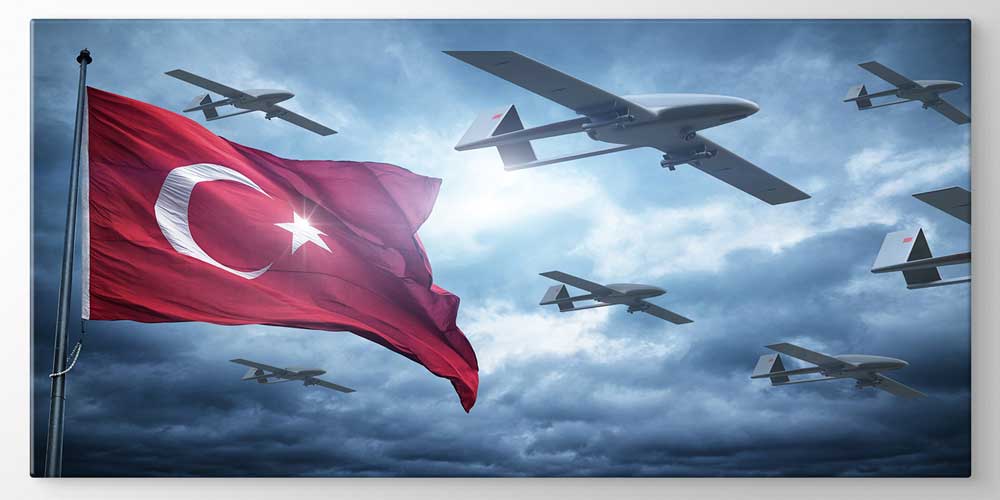 Türk Bayrağı ve İHA Filosu Dekoratif Baskı 11306