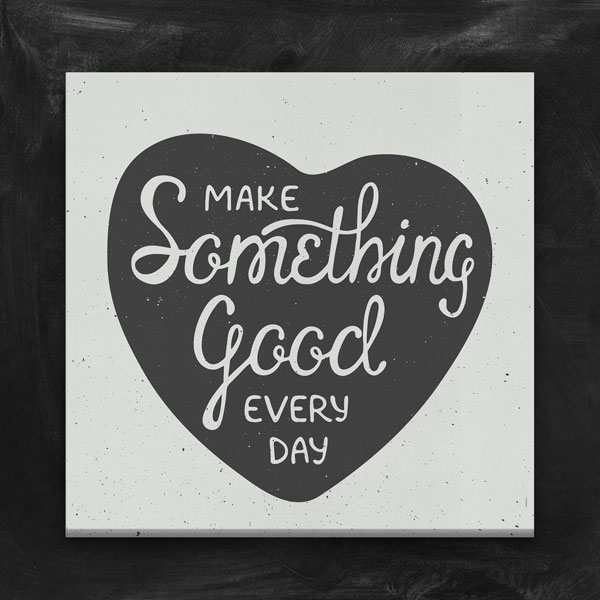 Her Gün İyi Bir Şey Yap Duvar Tablosu - Kalp Tasarımlı – 3335