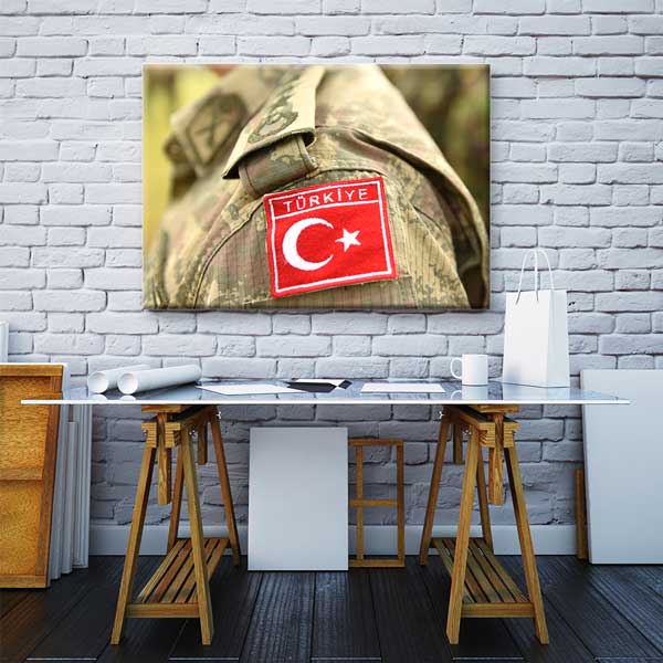 Türk Askeri Kamuflajı ve Bayrak Yaması Kanvas Tablo – 11244