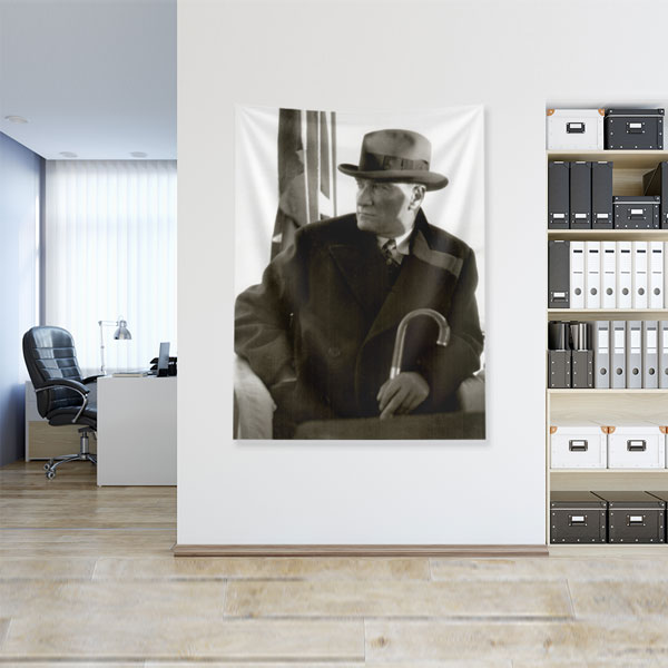 Atatürk Cumhuriyet Temalı Şapkalı Portre Duvar Örtüsü Kumaş Baskı 6208