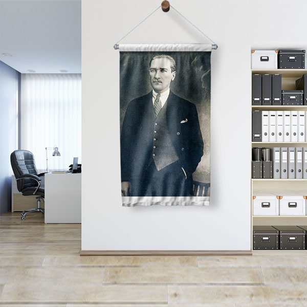 Atatürk Şık Takım Elbiseli Portre Duvar Flaması Kumaş Baskı 6221