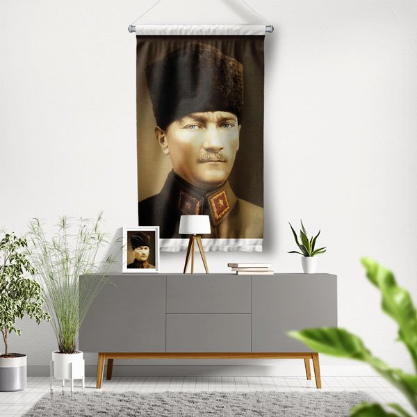 Atatürk Üniformalı Portre Duvar Flaması Kumaş Baskı 6224