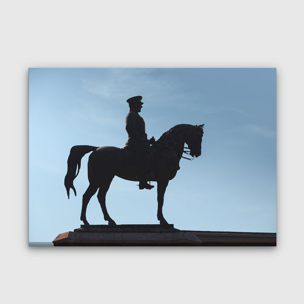 ataturk-duvar-tablolar-11249-0 Atatürk ve Atlı Heykeli Silüeti Kanvas Tablo - Mavi Gökyüzü – 11249