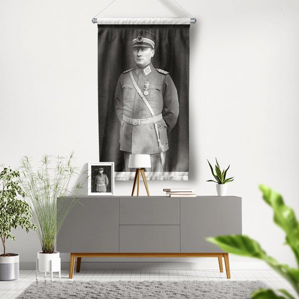 Atatürk Askeri Üniformalı Duvar Flaması Kumaş Baskı 6226