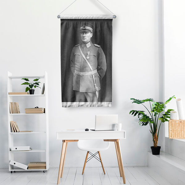 Atatürk Askeri Üniformalı Duvar Flaması Kumaş Baskı 6226