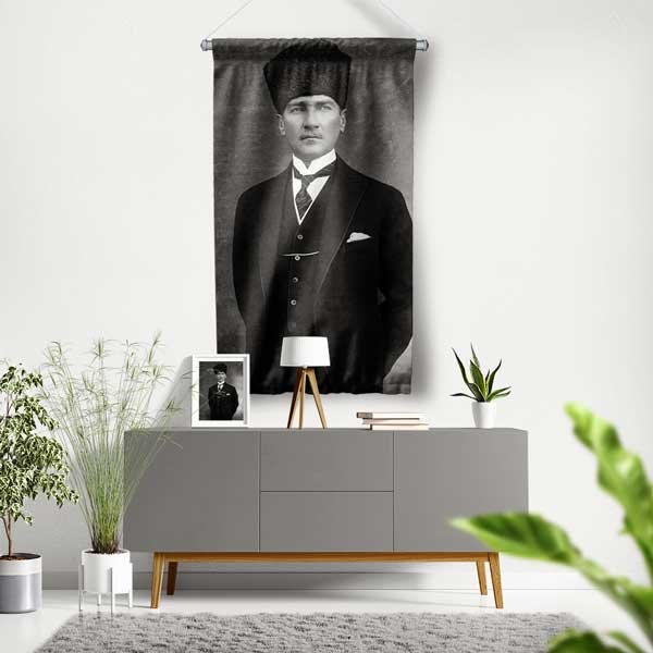 ataturk-flamalari-14316-00 Atatürk Siyah-Beyaz Klasik Portre Duvar Flaması Kumaş Baskı 14316