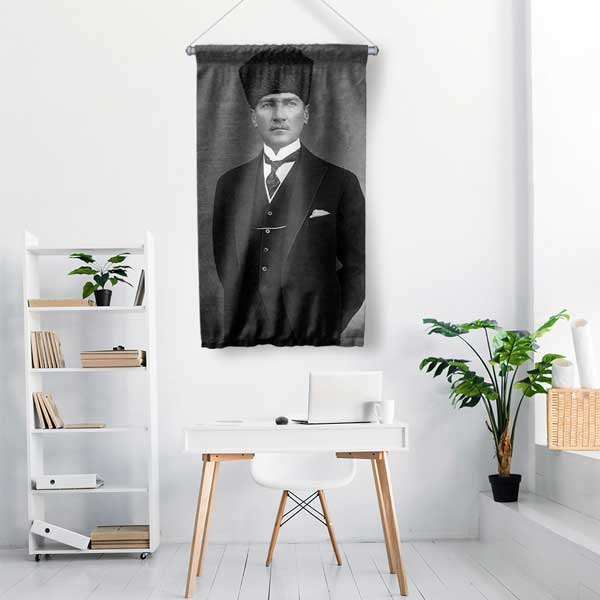 Atatürk Siyah-Beyaz Klasik Portre Duvar Flaması Kumaş Baskı 14316