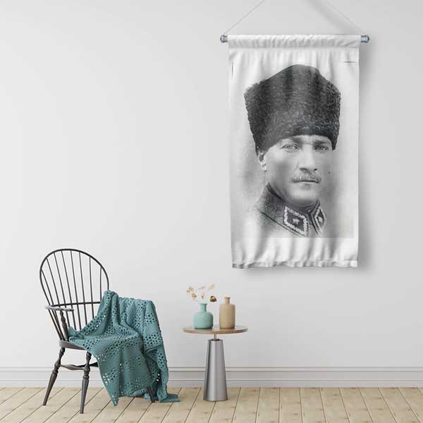 Atatürk Klasik Portre Duvar Flaması – Siyah Beyaz Kumaş Baskı 14319