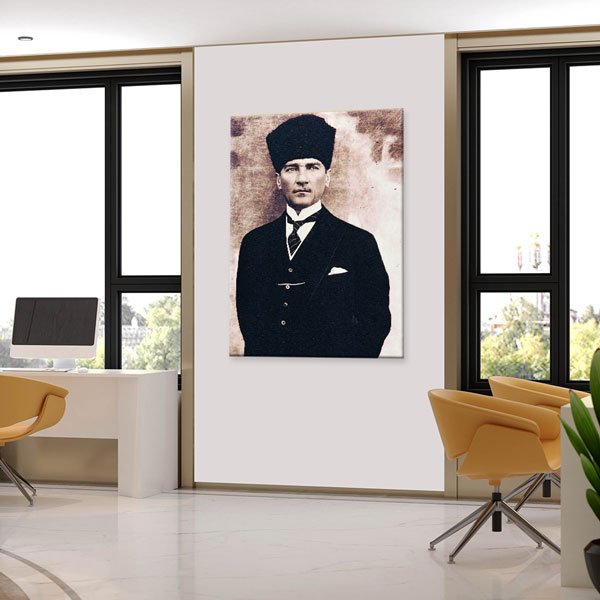 Atatürk Kalpaklı Klasik Portre Kanvas Tablo 6186