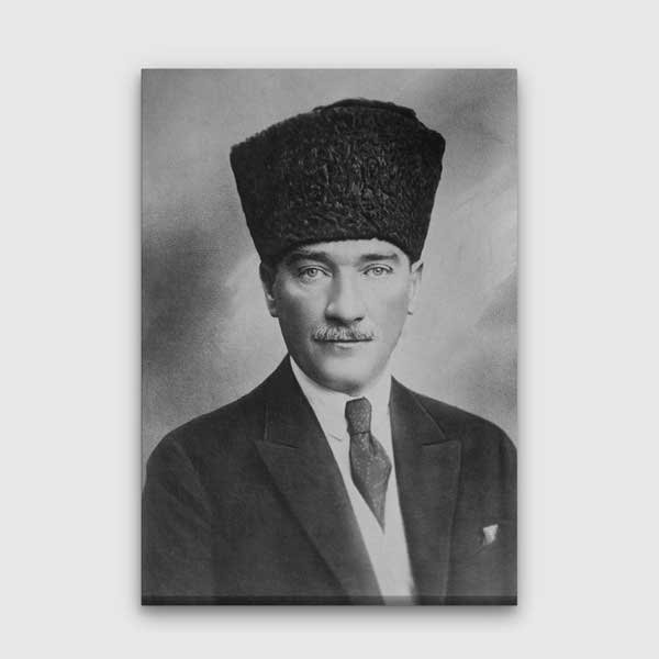 Atatürk Klasik Kalpaklı Portre Kanvas Tablo 6194