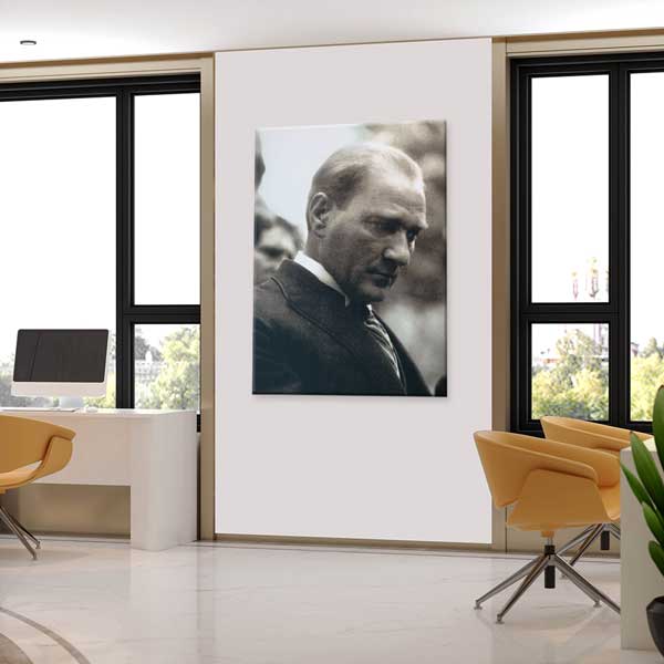 Düşünceli Atatürk Portre Kanvas Tablo 13942