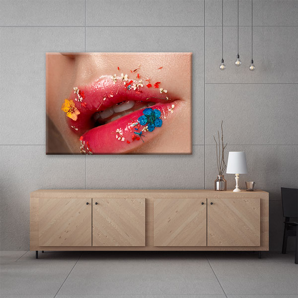 beauty-shop-canvas-5638-03 Çiçek Detaylı Dudak Görseli Güzellik Salonu Kanvas Tablo – 5638