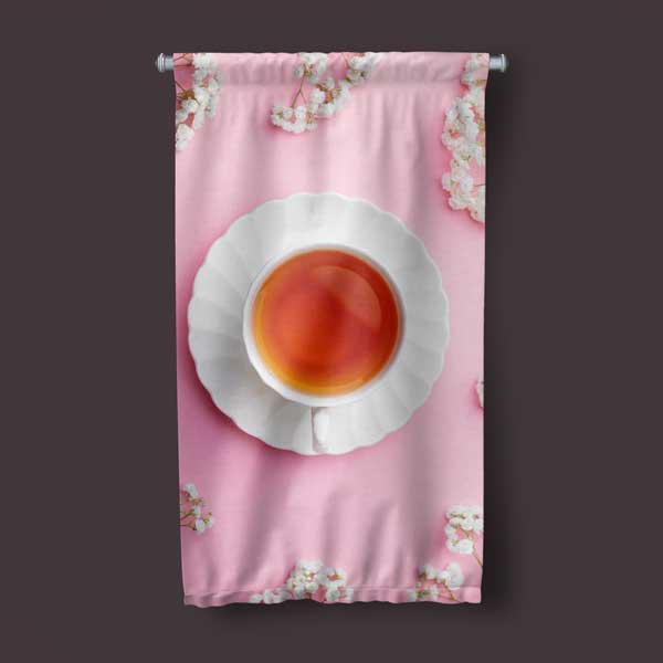 Pembe Çay Fincanı Desenli Duvar Flaması 12619