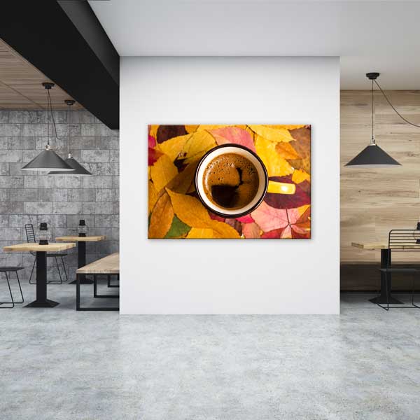 Sonbahar Yaprakları Arasında Kahve Fincanı Duvar Tablosu – 12215