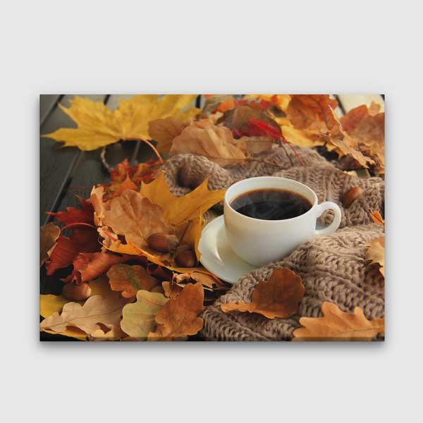 Sonbahar Yaprakları Arasında Kahve Kanvas Duvar Tablosu – 12214