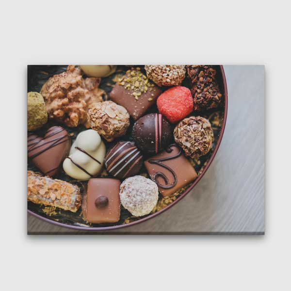 Çikolata Kutusu Tasarımlı Kanvas Duvar Tablosu – 12202