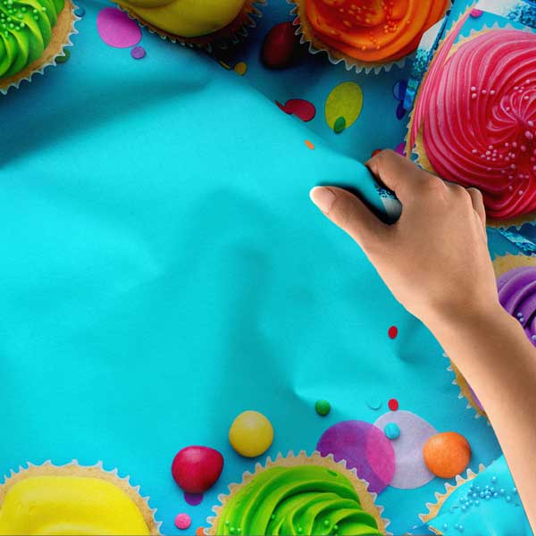 Renkli Cupcake Temalı Duvar Örtüsü Kumaş Baskı 12547