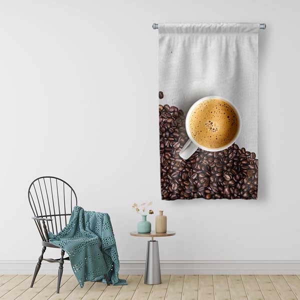 Kahve Çekirdekleri ve Fincan Görselli Kafe Duvar Flaması 12615