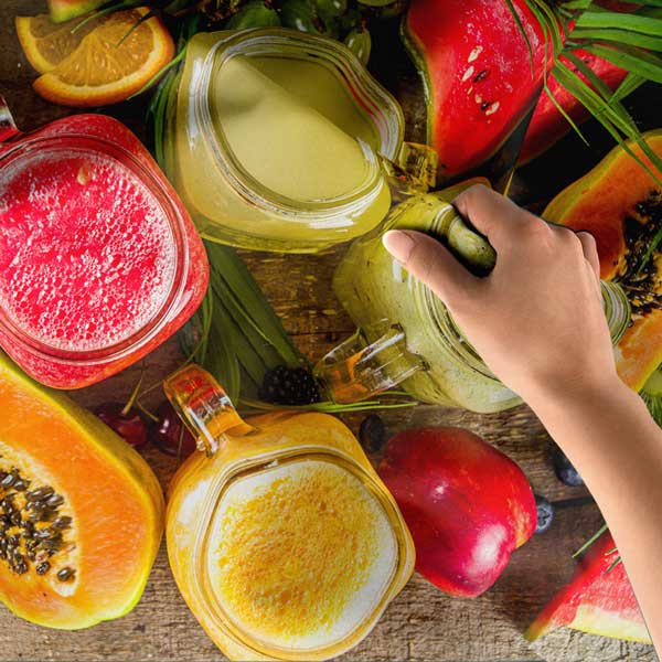 Tropikal Meyve Kokteyli Duvar Tablosu – Renkli Smoothie ve Meyve Dekoru 12558