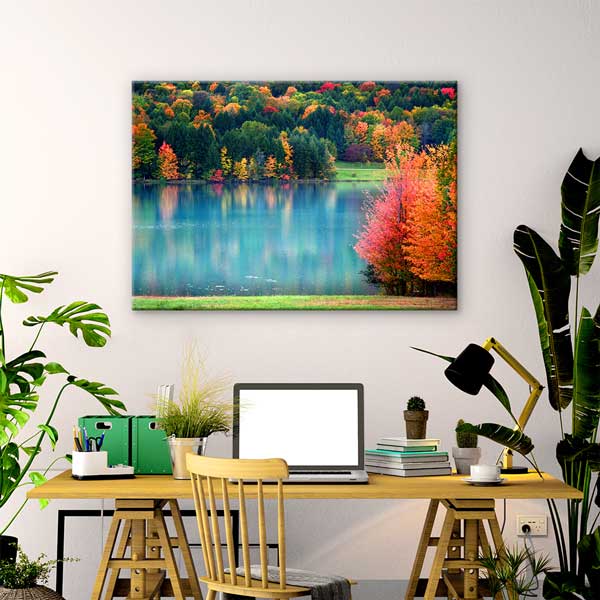 Renkli Sonbahar Ormanı ve Turkuaz Göl Manzarası Kanvas Tablo 13582