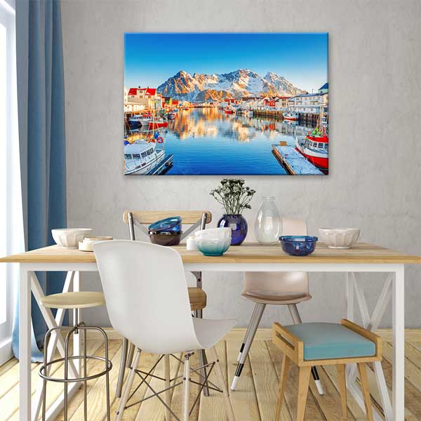 Karlı Dağlar ve Renkli Liman Manzarası Fotoğraf Sanatı Kanvas Tablo 13629