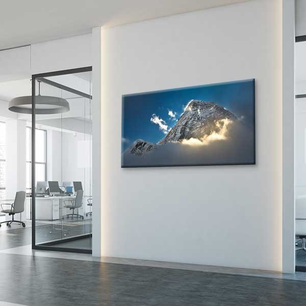 Bulutlar Arasında Karlı Dağ Zirvesi Kanvas Tablo – 13644