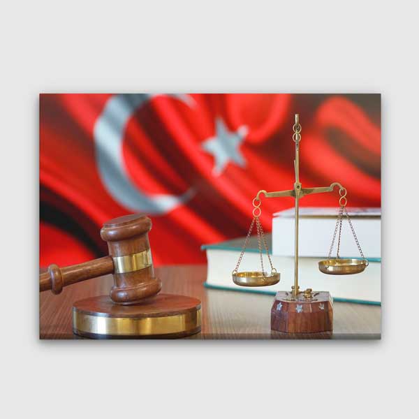canvas-wall-art-5260-00 Türk Bayraklı Adalet Terazisi ve Hakim Tokmağı Temalı Kanvas Tablo – 5260