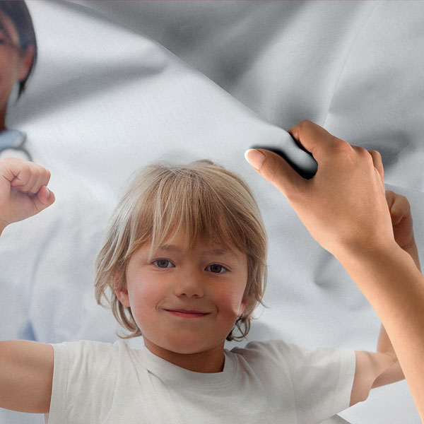 child-health-wall-decor-8394-04 Güçlü Çocuk ve Doktor Duvar Örtüsü 8394