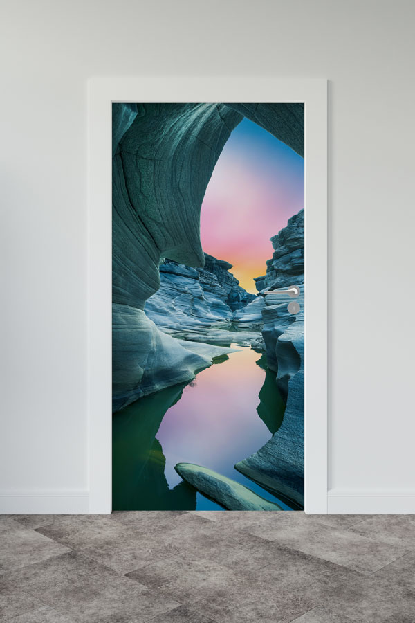 Doğal Kanyon ve Kaya Geçidi Manzaralı Kapı Giydirme 9844