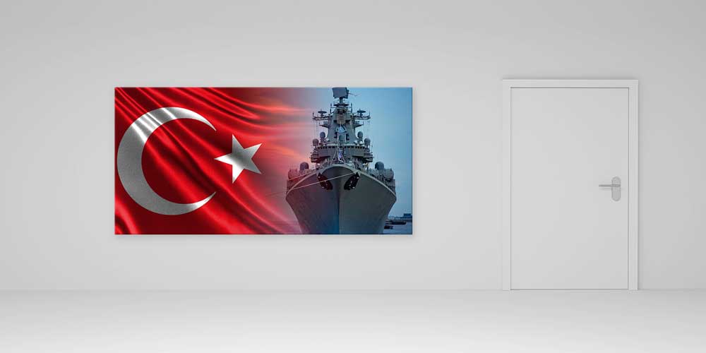 Türk Bayraklı Savaş Gemisi Duvar Panosu 11294