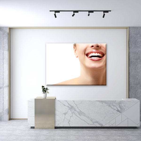 Gülümseyen Kadın Temalı Kanvas Duvar Tablosu – 1861