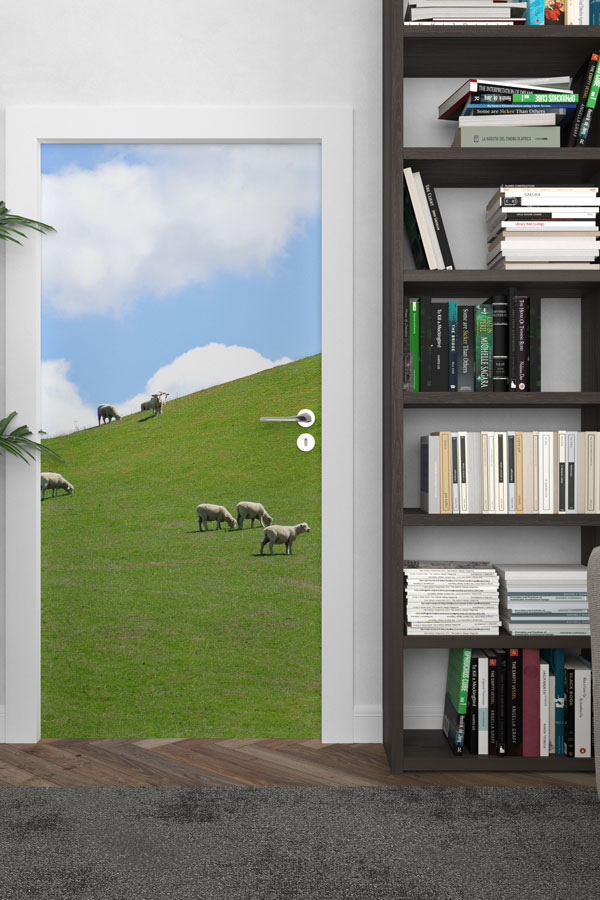 Yeşil Yamaçta Koyunlar Kapı Giydirme Tasarımı 9460