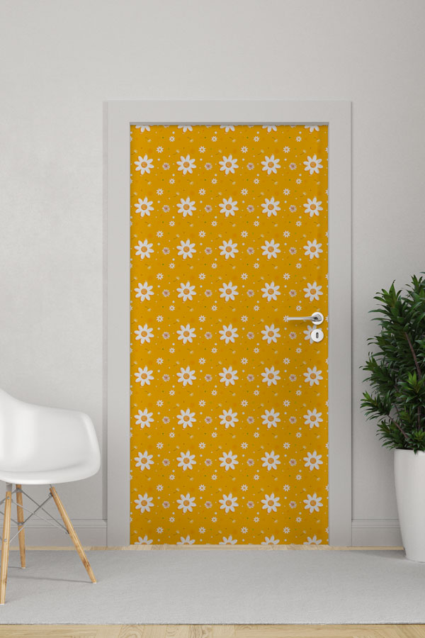 Sarı Zemin Üzerinde Beyaz Çiçek Desenli Kapı Giydirme 9470