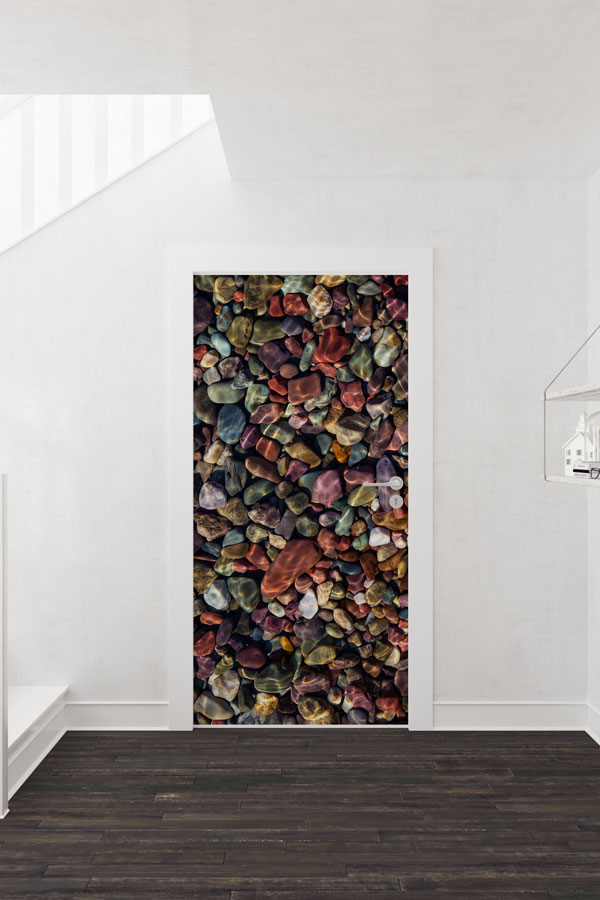 Renkli Çakıl Taşları Dokulu Kapı Giydirme 9489