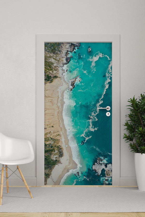 Turkuaz Deniz ve Kayalık Kıyı Manzaralı Kapı Giydirme 9496