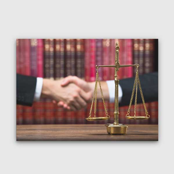 Adalet Terazisi ve El Sıkışma Temalı Kanvas Tablo – 5263