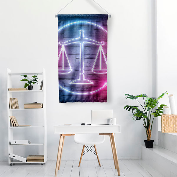 Neon Adalet Terazisi Tasarımlı Hukuk Ofisi Duvar Flaması 5314