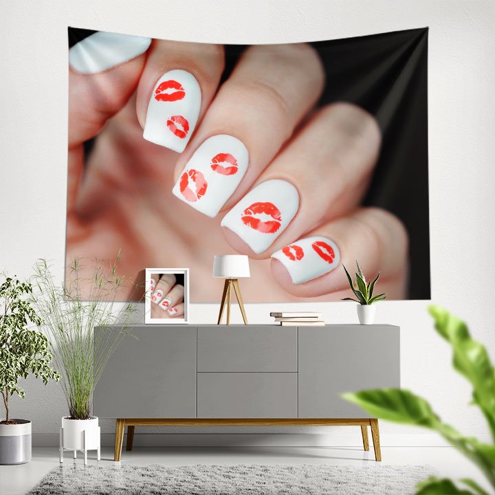Dudak İzi Tasarımlı Manikür Duvar Örtüsü 5730