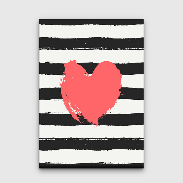 Çizgili Zemin Üzerinde Kırmızı Kalp Kanvas Tablo 4485