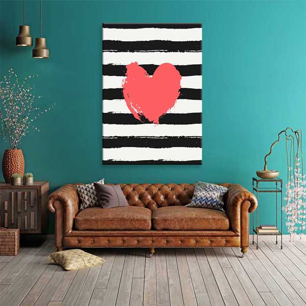 Çizgili Zemin Üzerinde Kırmızı Kalp Kanvas Tablo 4485