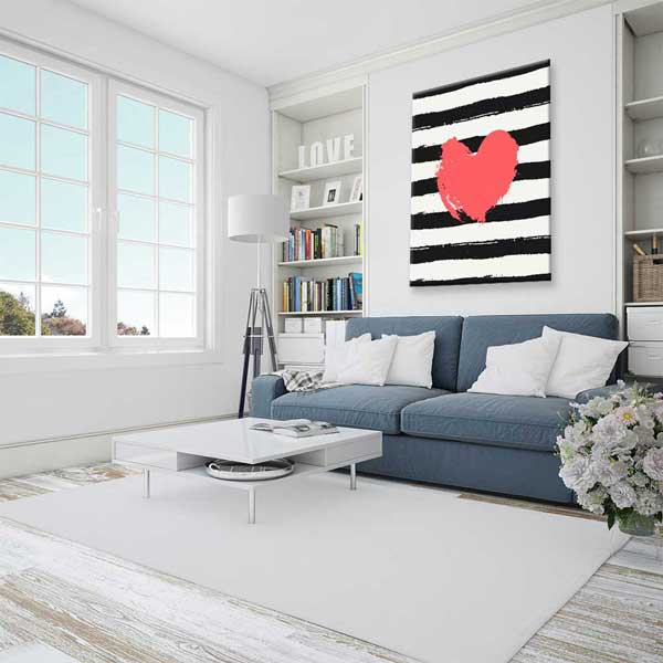 Çizgili Zemin Üzerinde Kırmızı Kalp Kanvas Tablo 4485