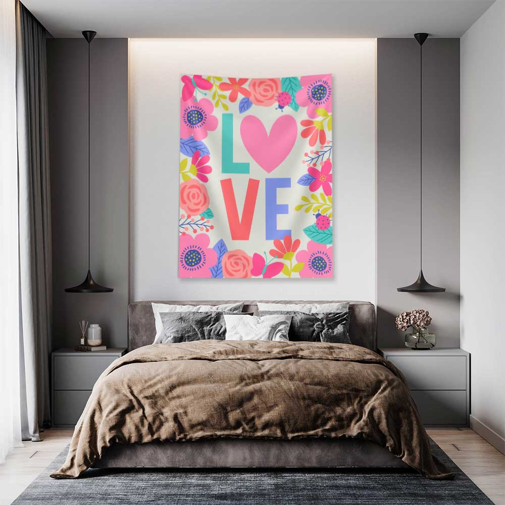 Çiçek Desenli LOVE Temalı Romantik Duvar Örtüsü 4544