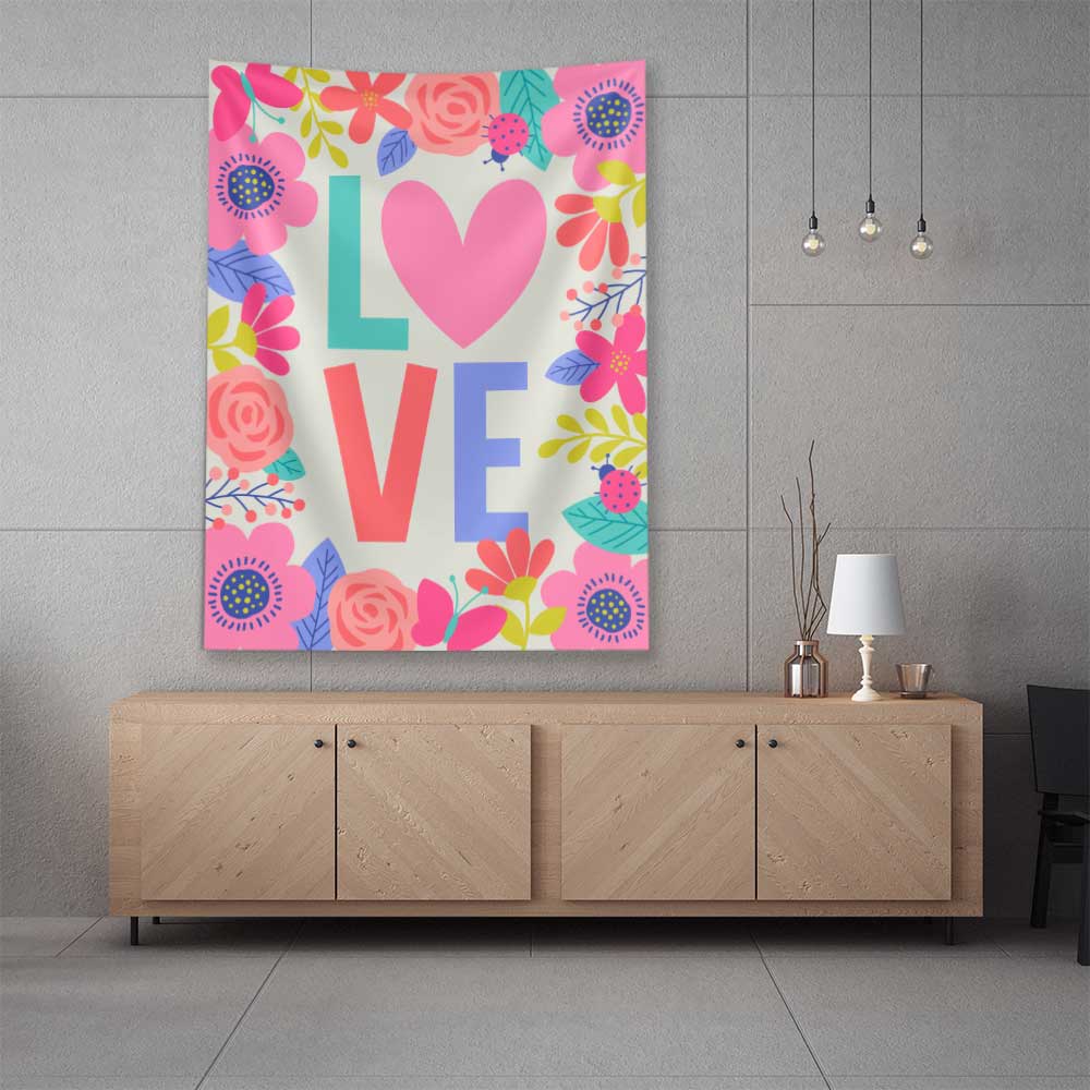 Çiçek Desenli LOVE Temalı Romantik Duvar Örtüsü 4544