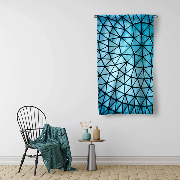 duvar-dekoru-5618-02 Mavi Geometrik Desenli Duvar Flaması Kumaş Baskı 5618