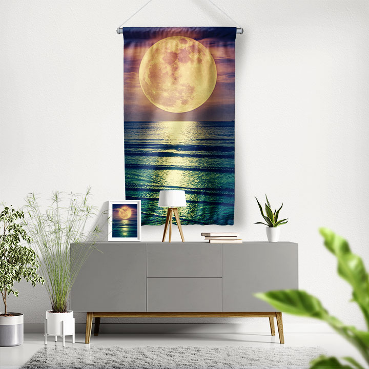 Dolunay ve Deniz Yansıması Duvar Flaması 4447