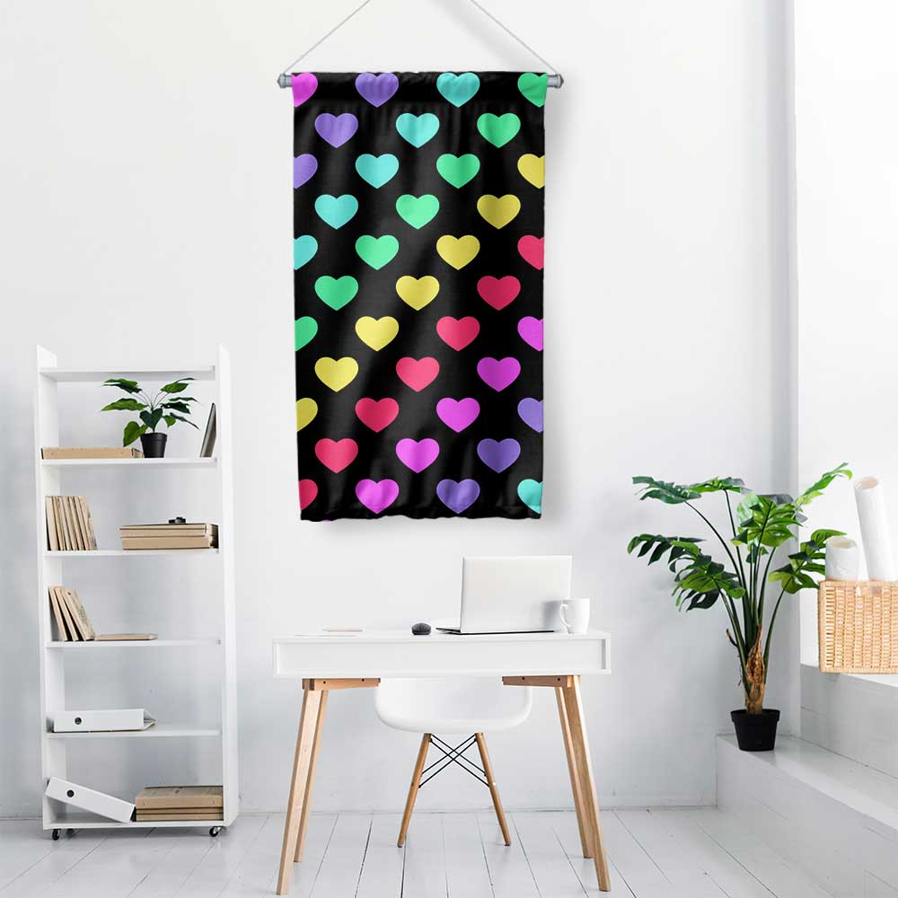 Renkli Kalp Desenli Modern Romantik Duvar Flaması 4550