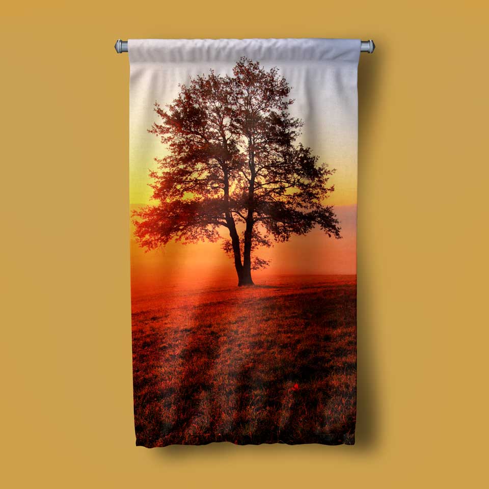 Gün Batımında Yalnız Ağaç Doğa Duvar Flaması 4454