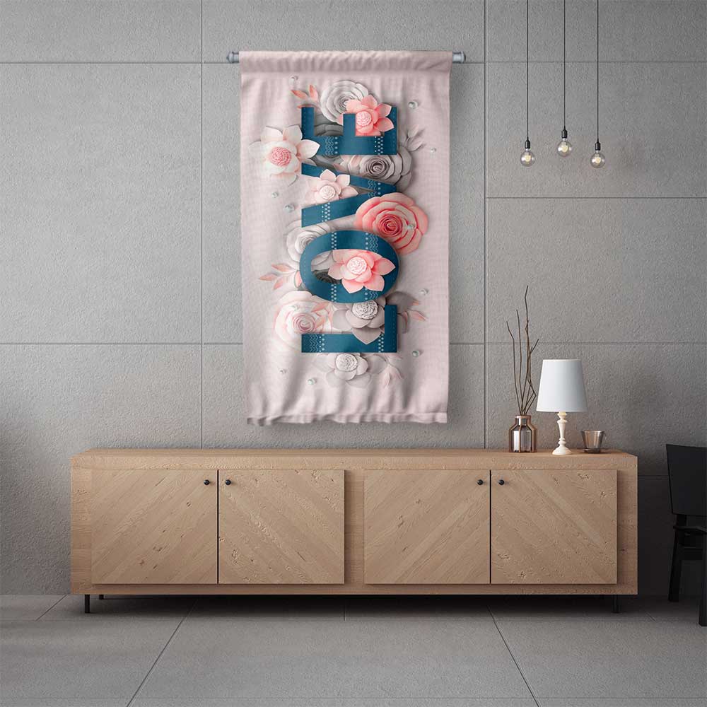 Çiçek Tasarımlı LOVE Yazılı Romantik Duvar Flaması 4547