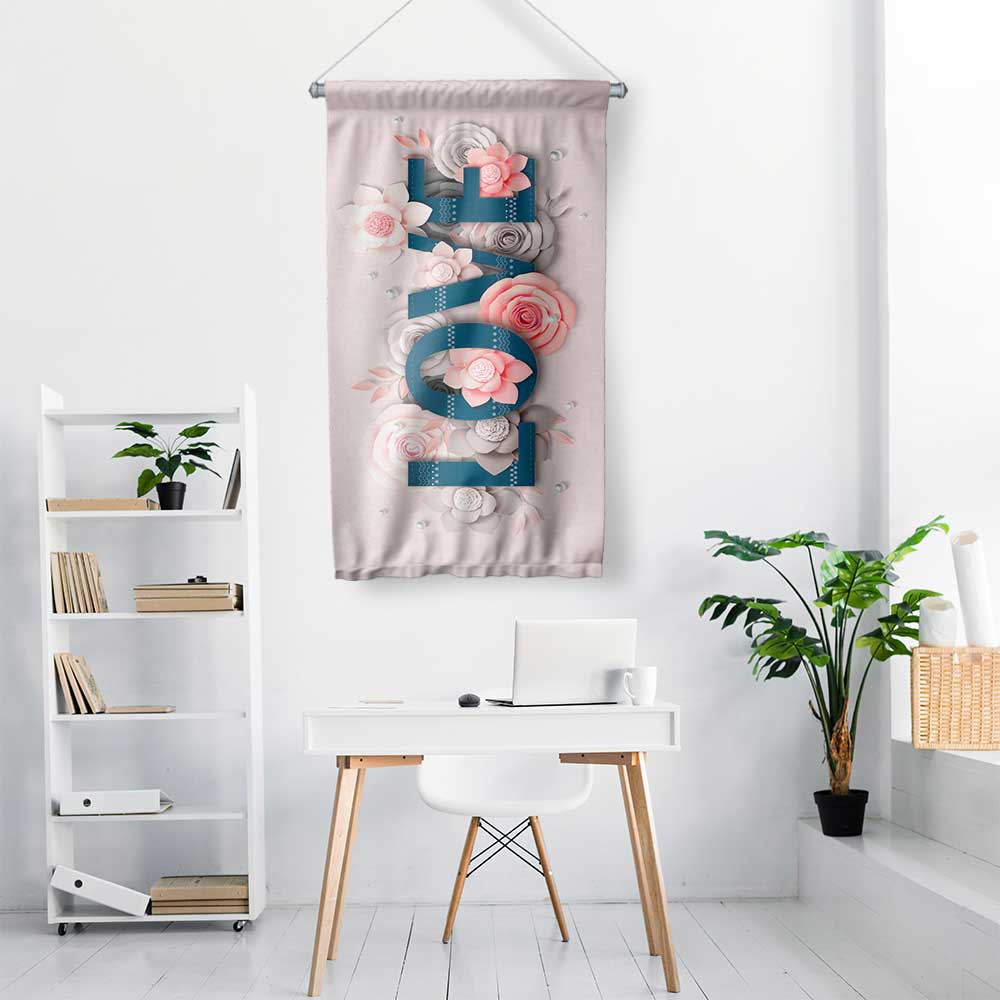 Çiçek Tasarımlı LOVE Yazılı Romantik Duvar Flaması 4547